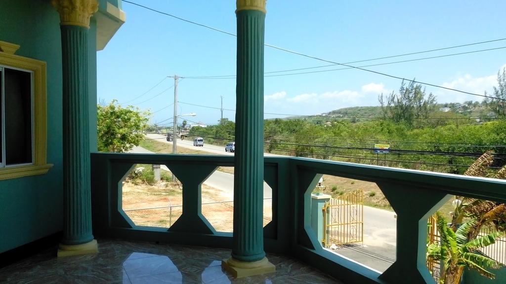 Hotel Tropik Leadonna مونتيغو باي المظهر الخارجي الصورة