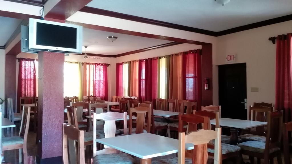 Hotel Tropik Leadonna مونتيغو باي المظهر الخارجي الصورة