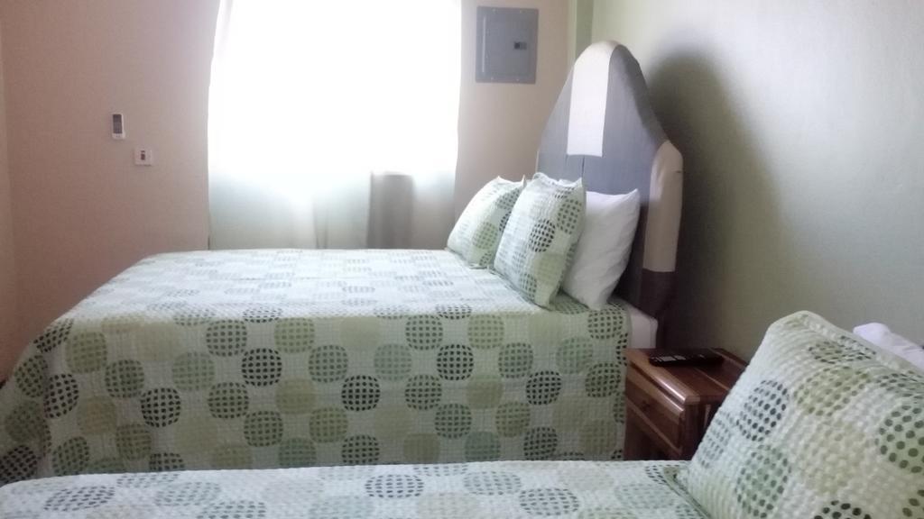 Hotel Tropik Leadonna مونتيغو باي المظهر الخارجي الصورة